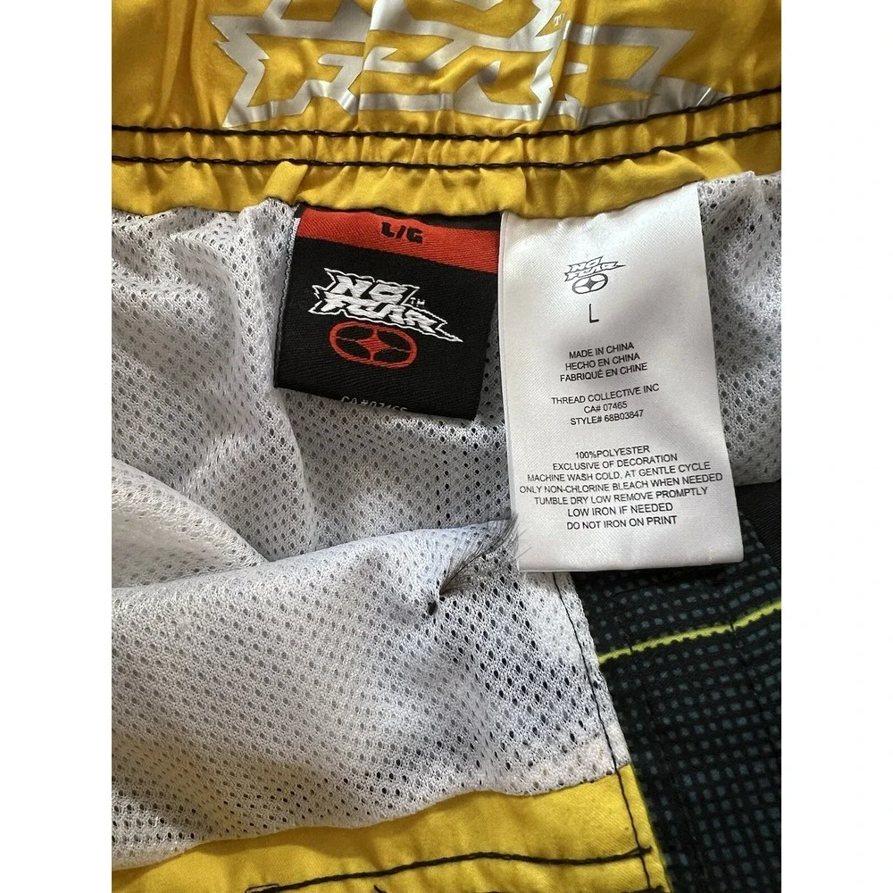 No Fear Shorts Mens LARGE Plaid Board Golf Performance Flat Front Outdoor